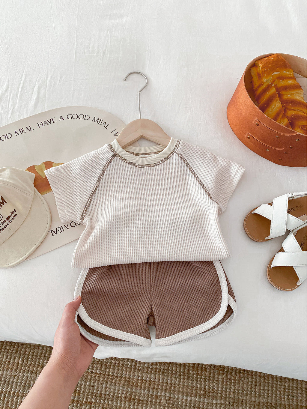Ensemble 2 Pièces Bébé Été — Haut & Short Unisexe — zoom détail
