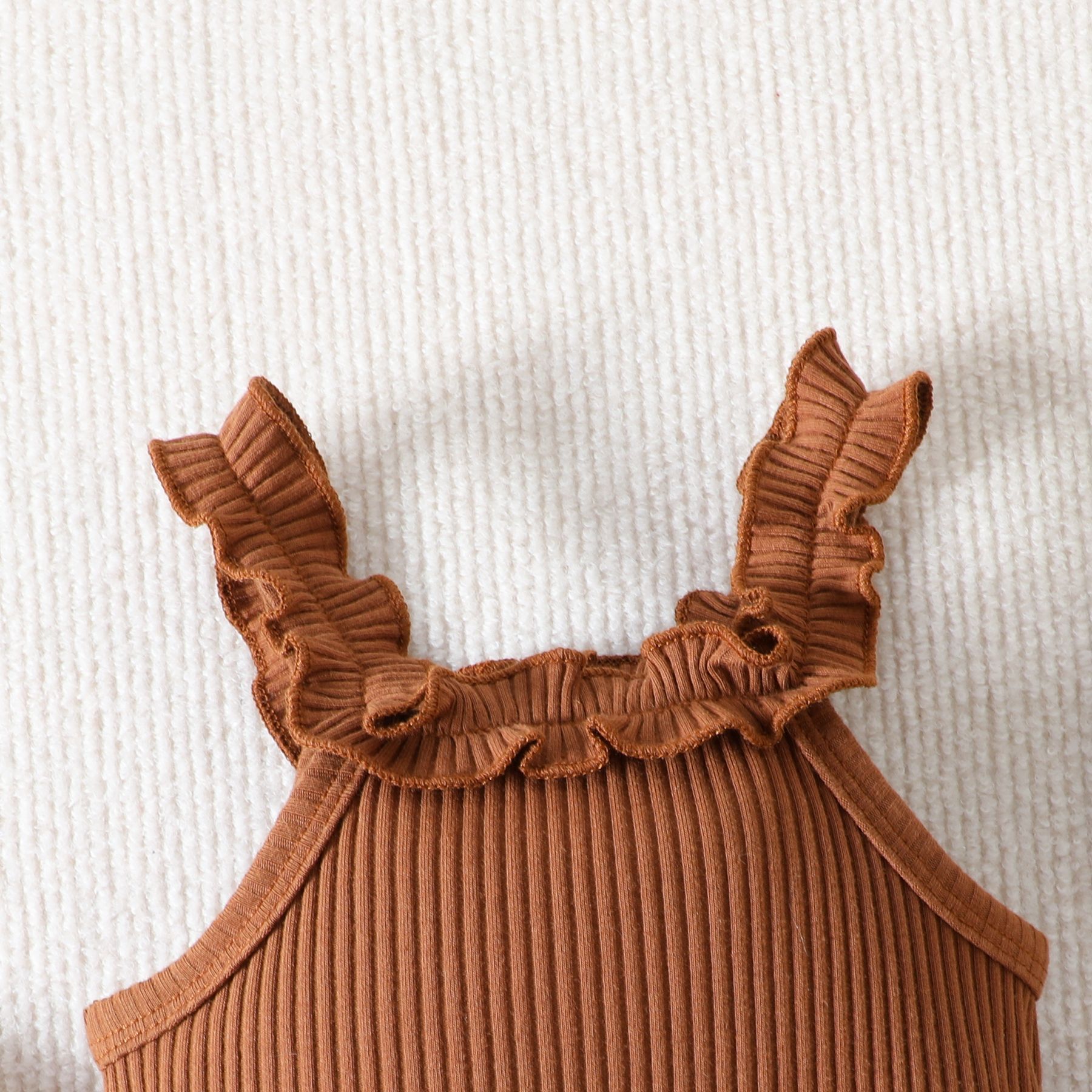 Body Volants Bébé Fille — Sans Manches Cute & Élégant — porté fille