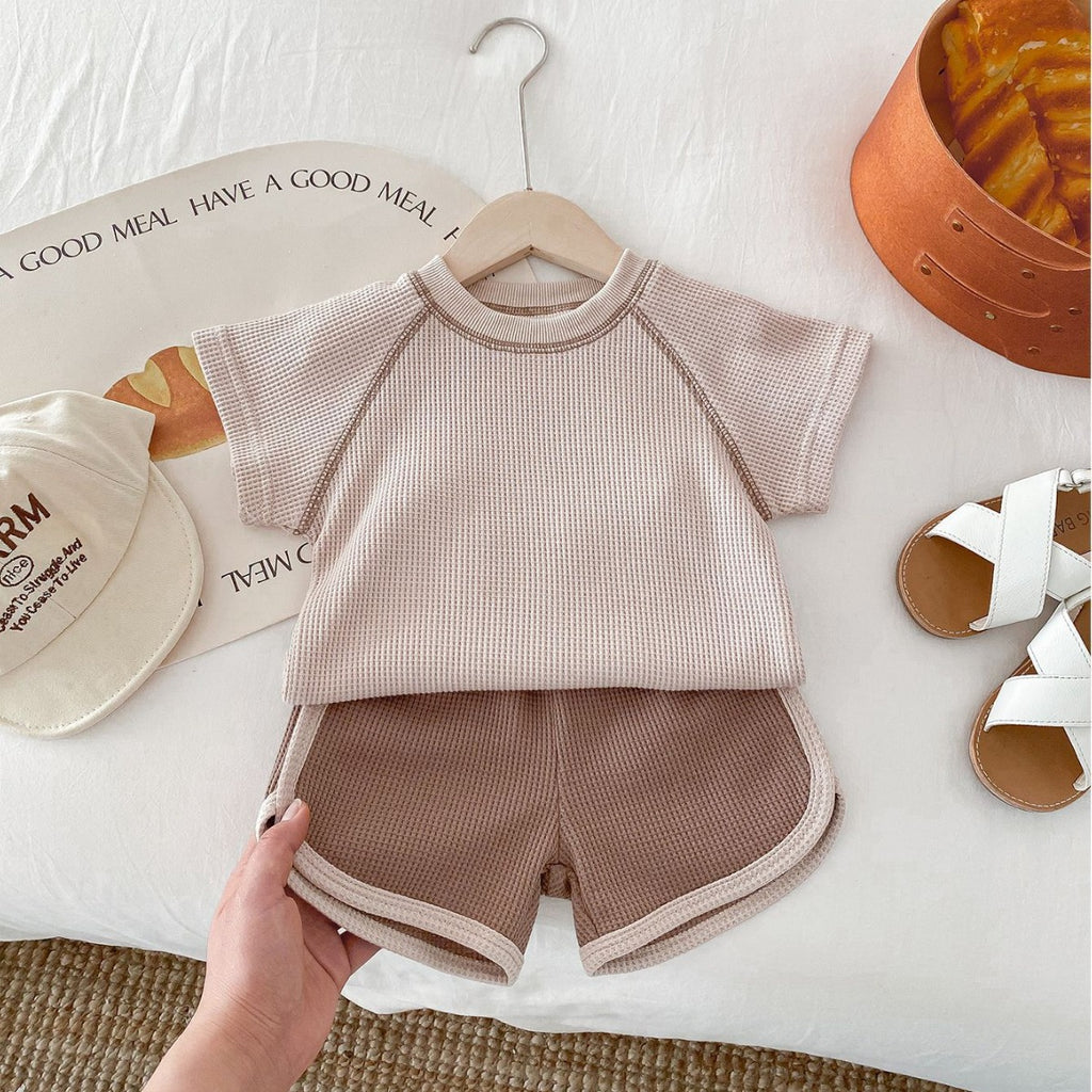 Ensemble 2 Pièces Bébé Été — Haut & Short Unisexe — vue de face