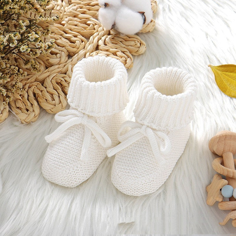 Chaussons Tricotés Bébé — Nœud Papillon Mignon — vue côté gauche