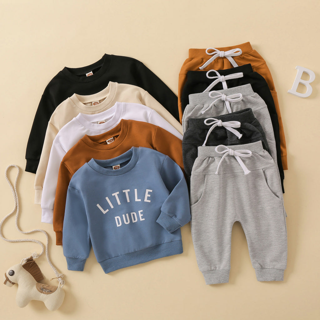 Ensemble 2 Pièces Enfant — Haut Lettres & Pantalon — vue de côté